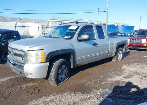 2011 Chevrolet Silverado 1500 Lt z USA, uszkodzony, nr VIN 1GCRKSE30BZ147496